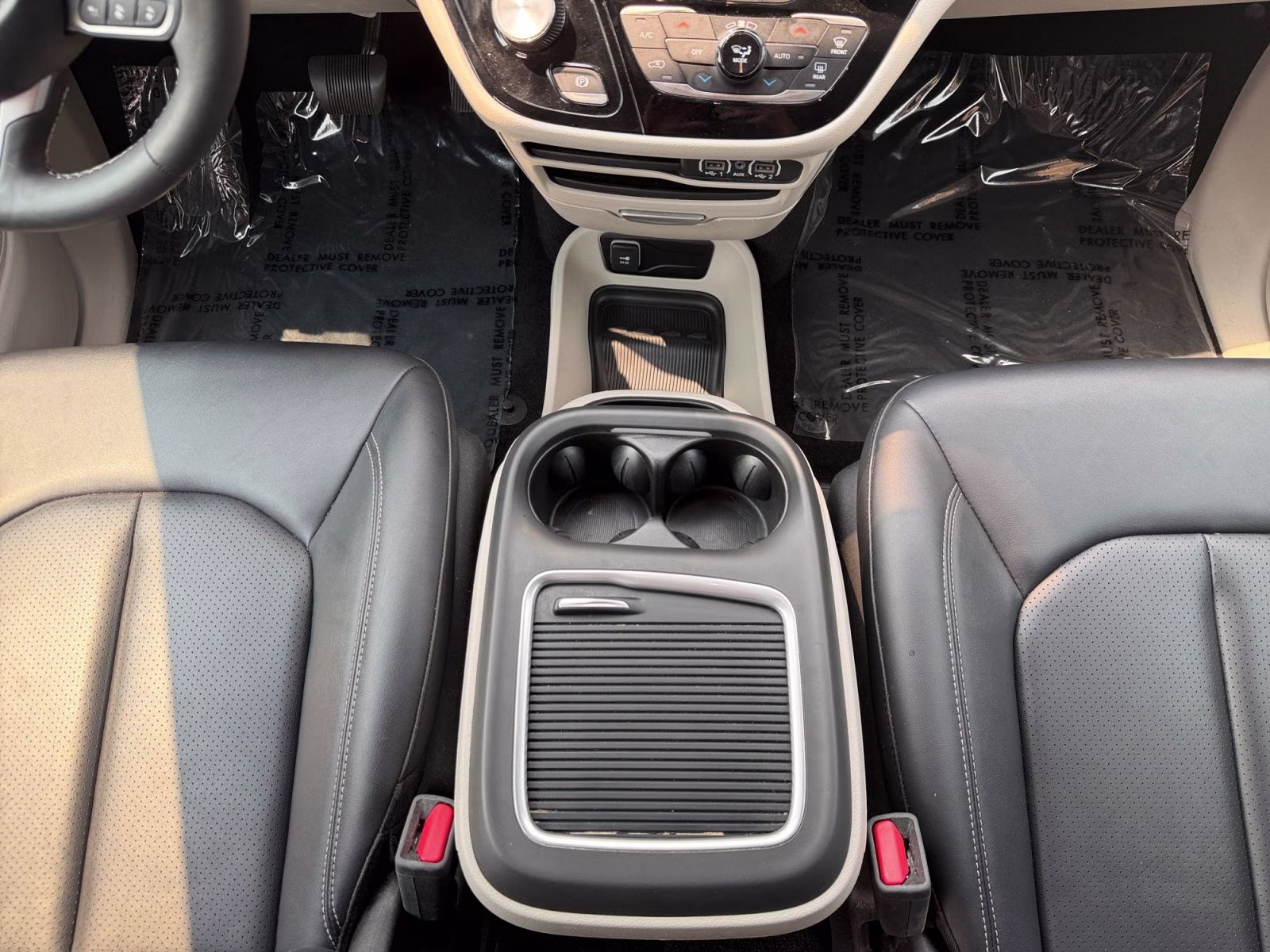 2024 Bright White Clearcoat Chrysler Pacifica Touring L FWD Van
