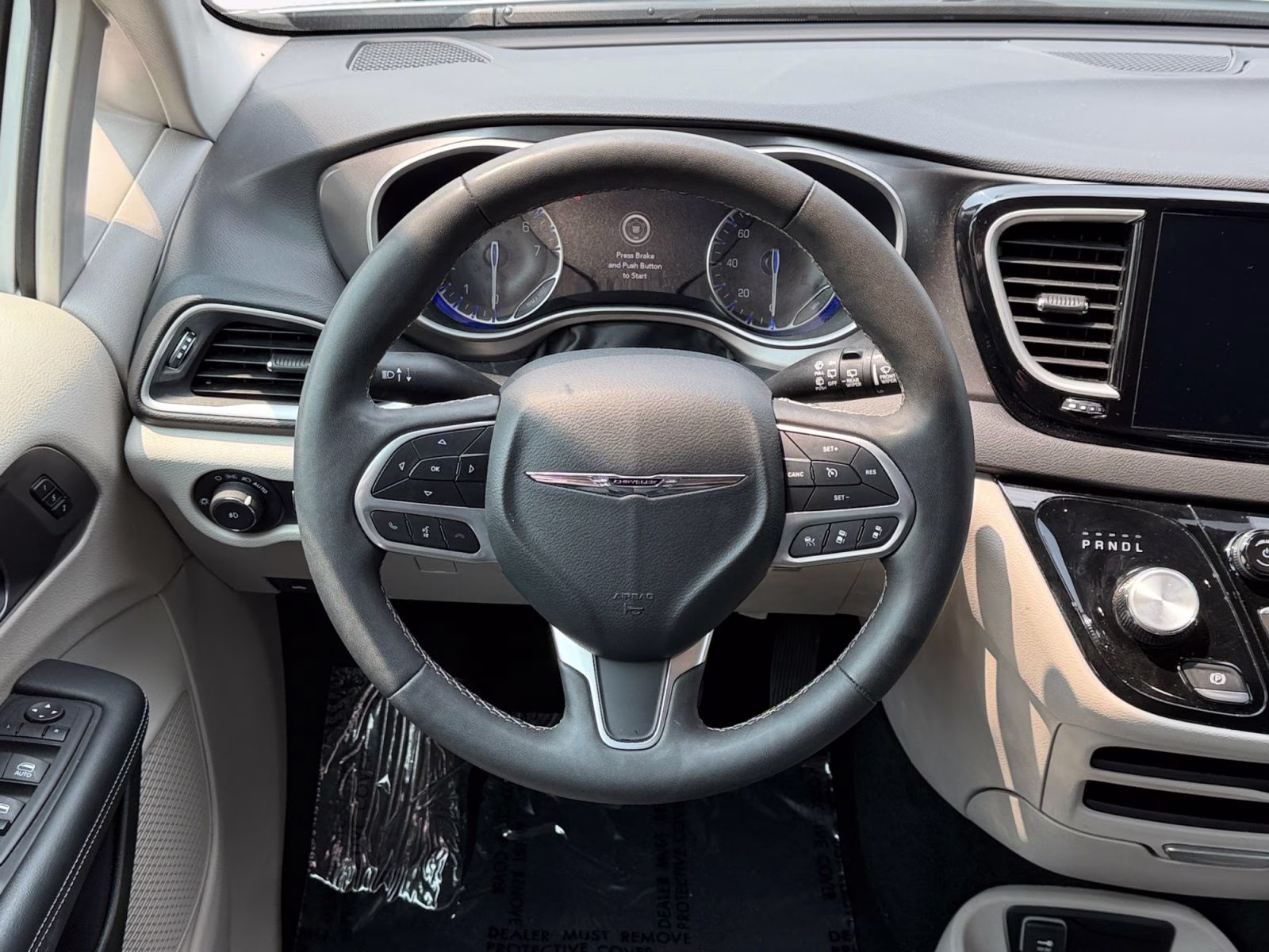 2024 Bright White Clearcoat Chrysler Pacifica Touring L FWD Van