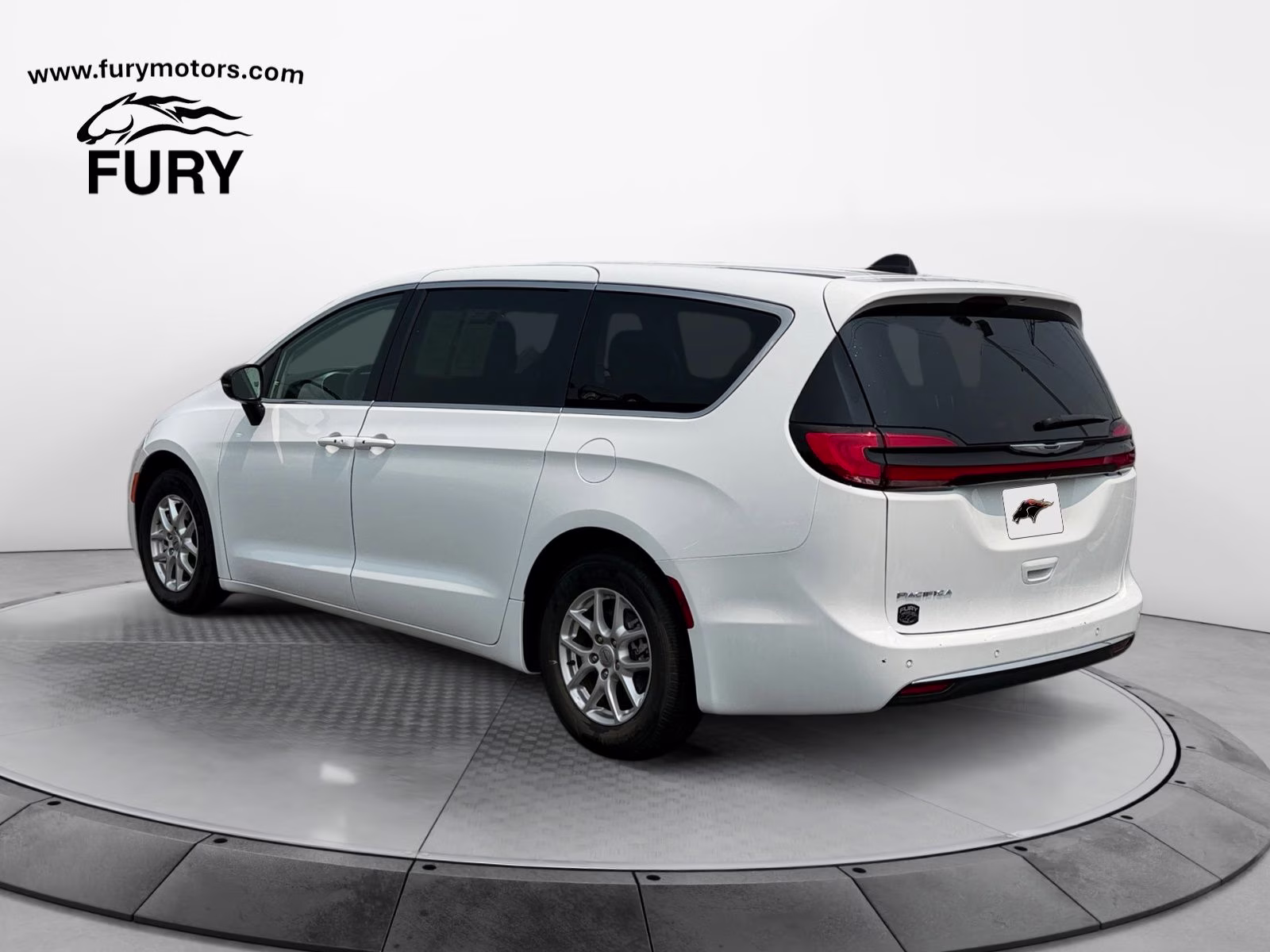2024 Bright White Clearcoat Chrysler Pacifica Touring L FWD Van