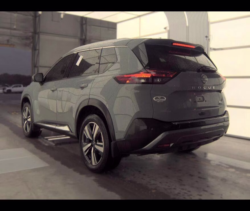 2023 Boulder Gray Pearl Nissan Rogue SL FWD SUV