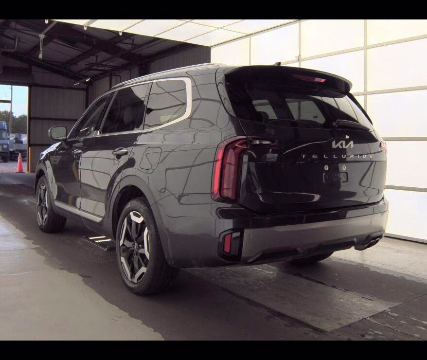 2025 Panthera Metal Kia Telluride S FWD SUV
