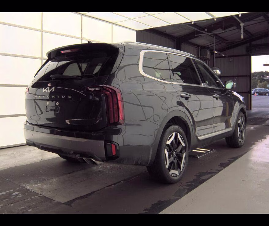2025 Panthera Metal Kia Telluride S FWD SUV