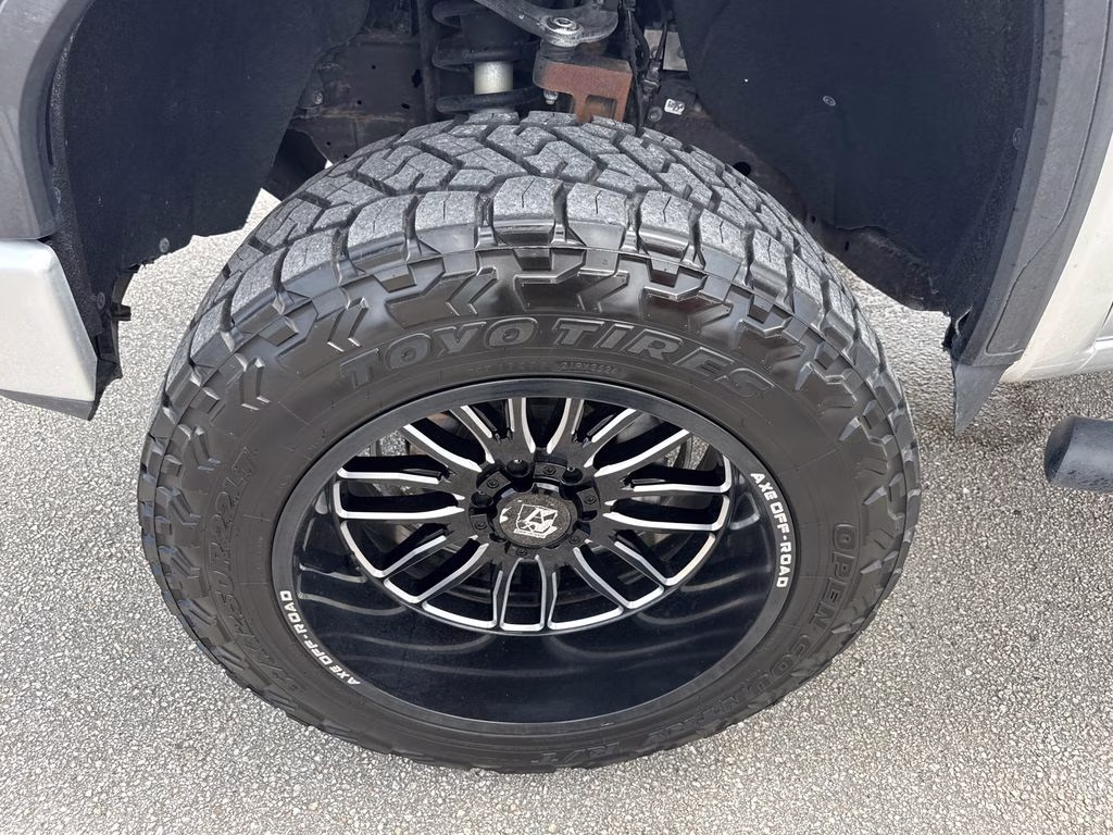 2021 Quicksilver Metallic GMC Sierra 1500 SLE 4X4 Truck