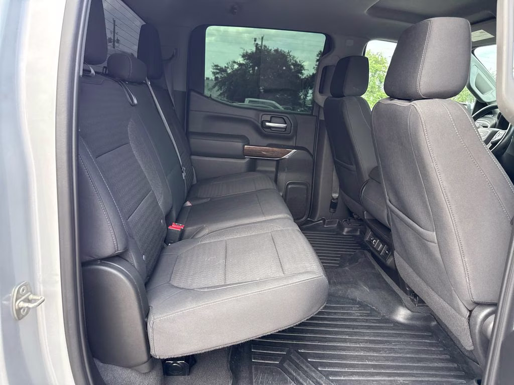 2021 Quicksilver Metallic GMC Sierra 1500 SLE 4X4 Truck