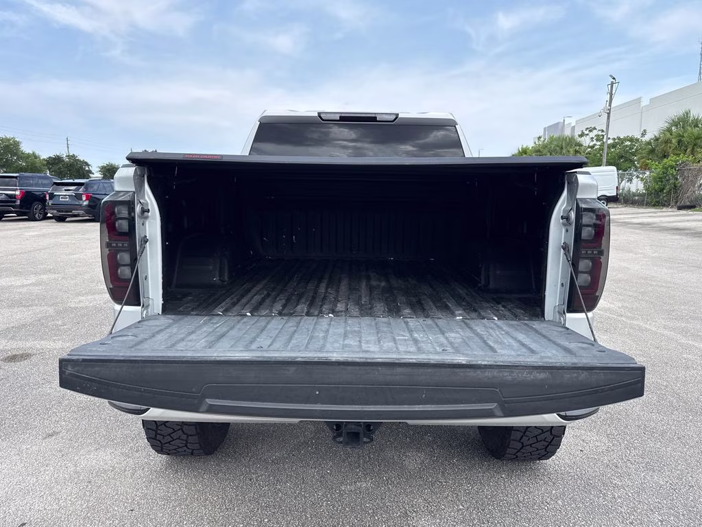 2021 Quicksilver Metallic GMC Sierra 1500 SLE 4X4 Truck