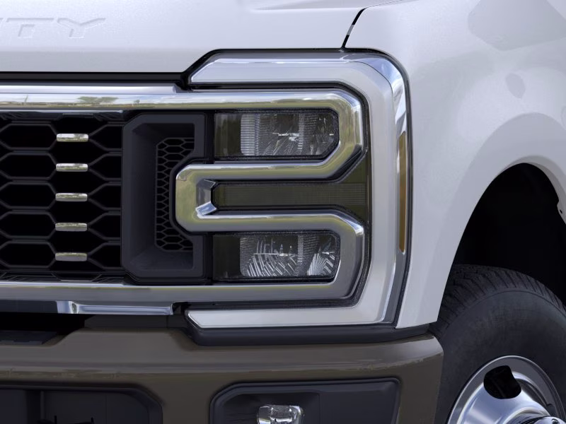 2026 Star White Metallic Tri-Coat Ford Super Duty F-350 DRW King Ranch 4X4 Truck