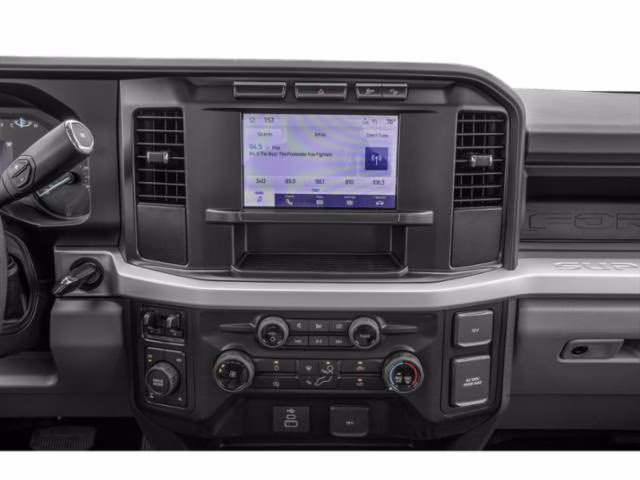 2026 Oxford White Ford Super Duty F-350 DRW XL 4X4 Truck