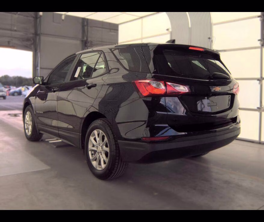 2020 Midnight Blue Metallic Chevrolet Equinox LS FWD SUV