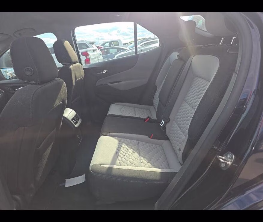 2020 Midnight Blue Metallic Chevrolet Equinox LS FWD SUV