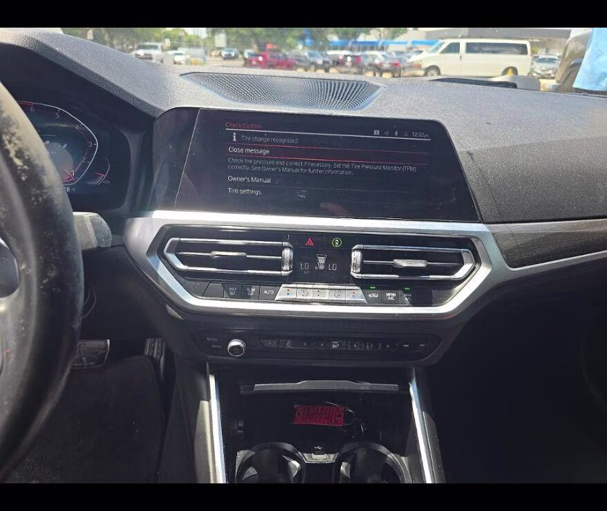 2022 Alpine White BMW 3 Series 330i RWD Sedan