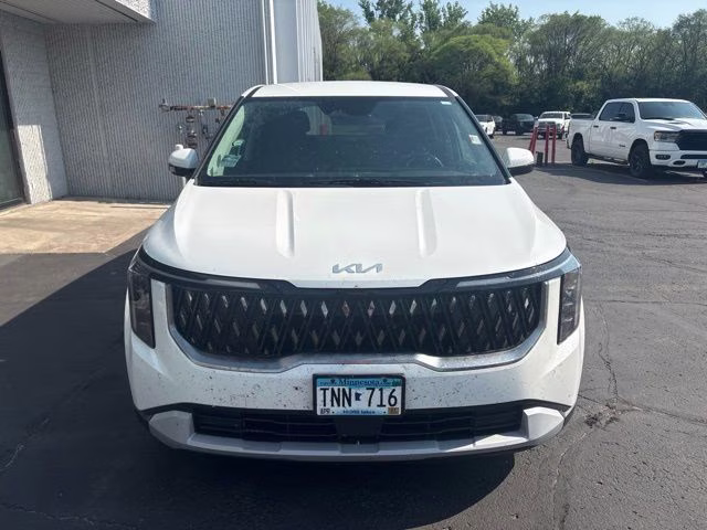 2025 Snow White Pearl Kia Carnival LX FWD Van