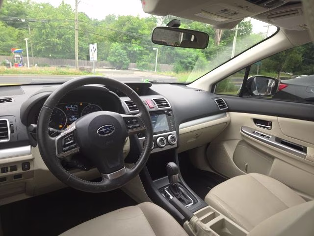 2015 Crystal White Pearl Subaru XV Crosstrek 2.0i Limited AWD SUV