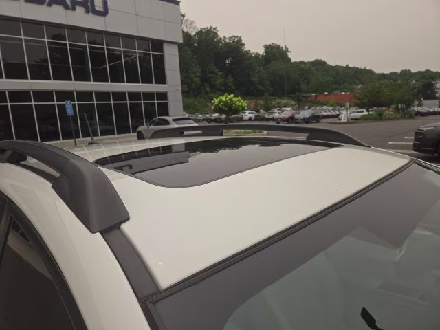 2015 Crystal White Pearl Subaru XV Crosstrek 2.0i Limited AWD SUV