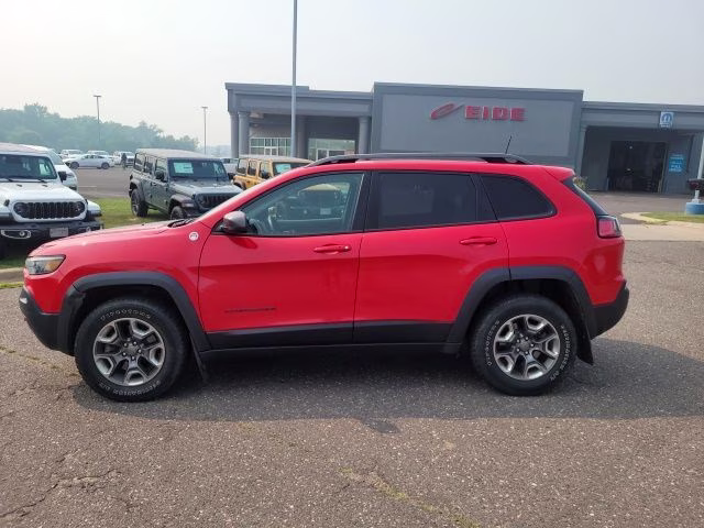 2019 Firecracker Red Clearcoat Jeep Cherokee Trailhawk 4X4 SUV