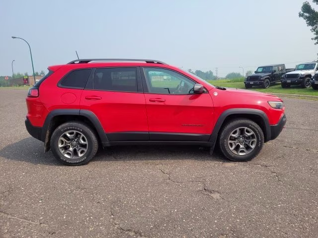 2019 Firecracker Red Clearcoat Jeep Cherokee Trailhawk 4X4 SUV