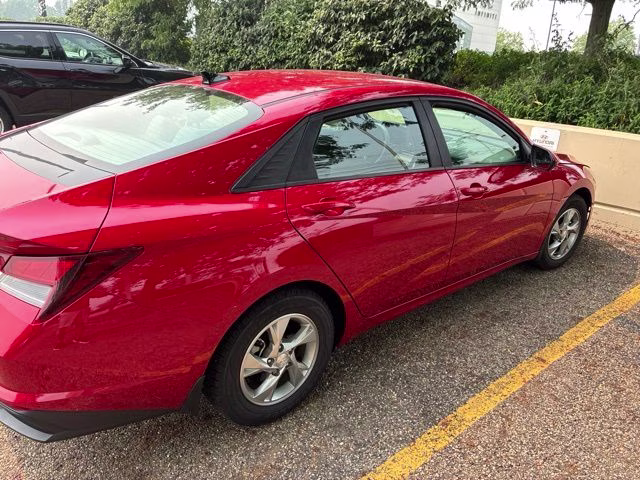 2023 Calypso Red Hyundai Elantra SE FWD Sedan