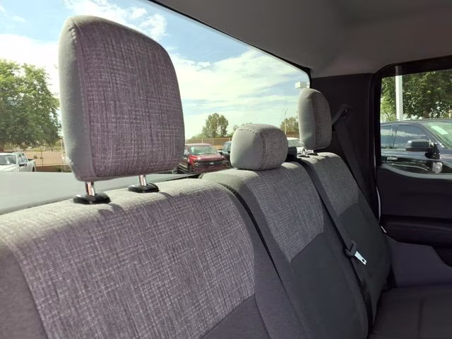 2025 Oxford White Ford Super Duty F-350 DRW XLT 4X4 Truck