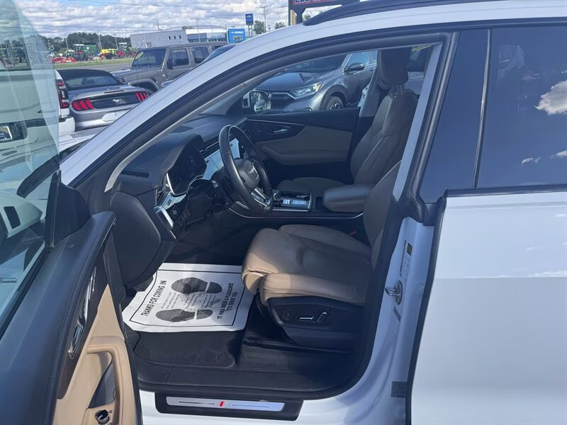 2022 Carrara White Audi Q8 quattro Prestige 55 TFSI AWD SUV