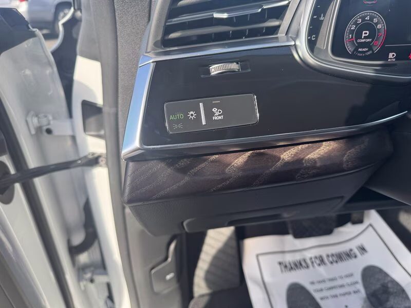 2022 Carrara White Audi Q8 quattro Prestige 55 TFSI AWD SUV