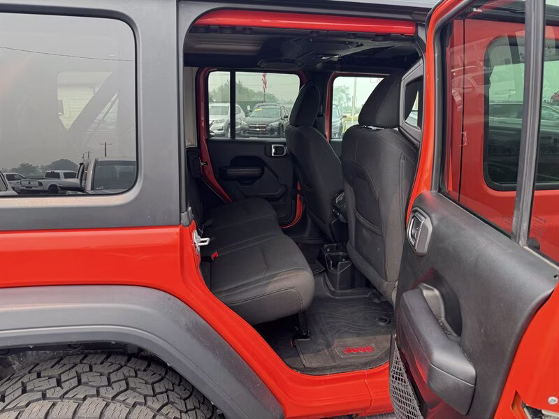 2018 Nacho Clear Coat Jeep Wrangler Unlimited Sport 4X4 SUV