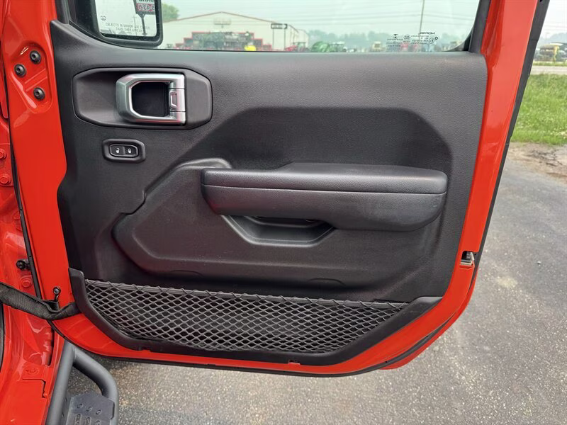 2018 Nacho Clear Coat Jeep Wrangler Unlimited Sport 4X4 SUV