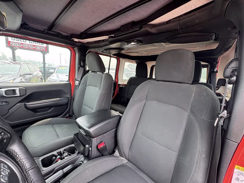2018 Nacho Clear Coat Jeep Wrangler Unlimited Sport 4X4 SUV