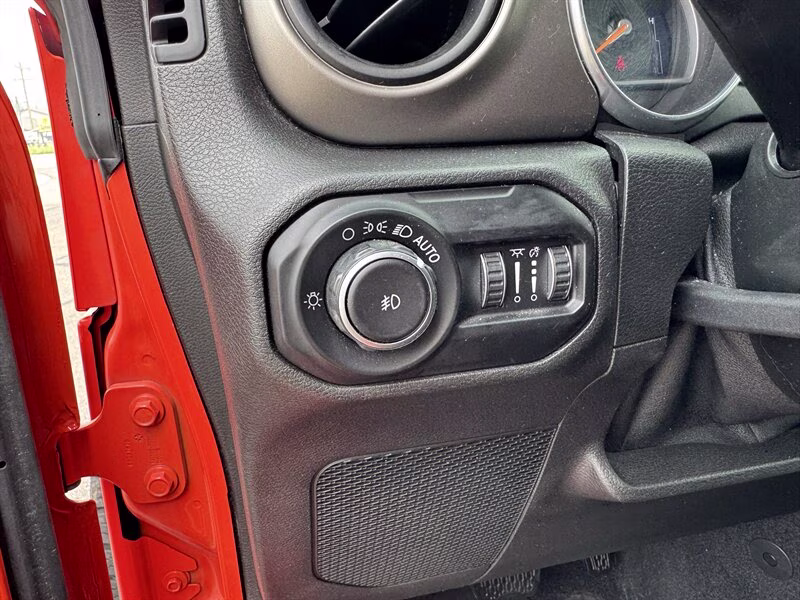 2018 Nacho Clear Coat Jeep Wrangler Unlimited Sport 4X4 SUV