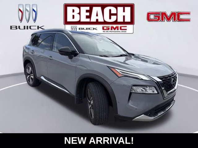 2022 Boulder Gray Pearl/Super Black Nissan Rogue Platinum FWD SUV