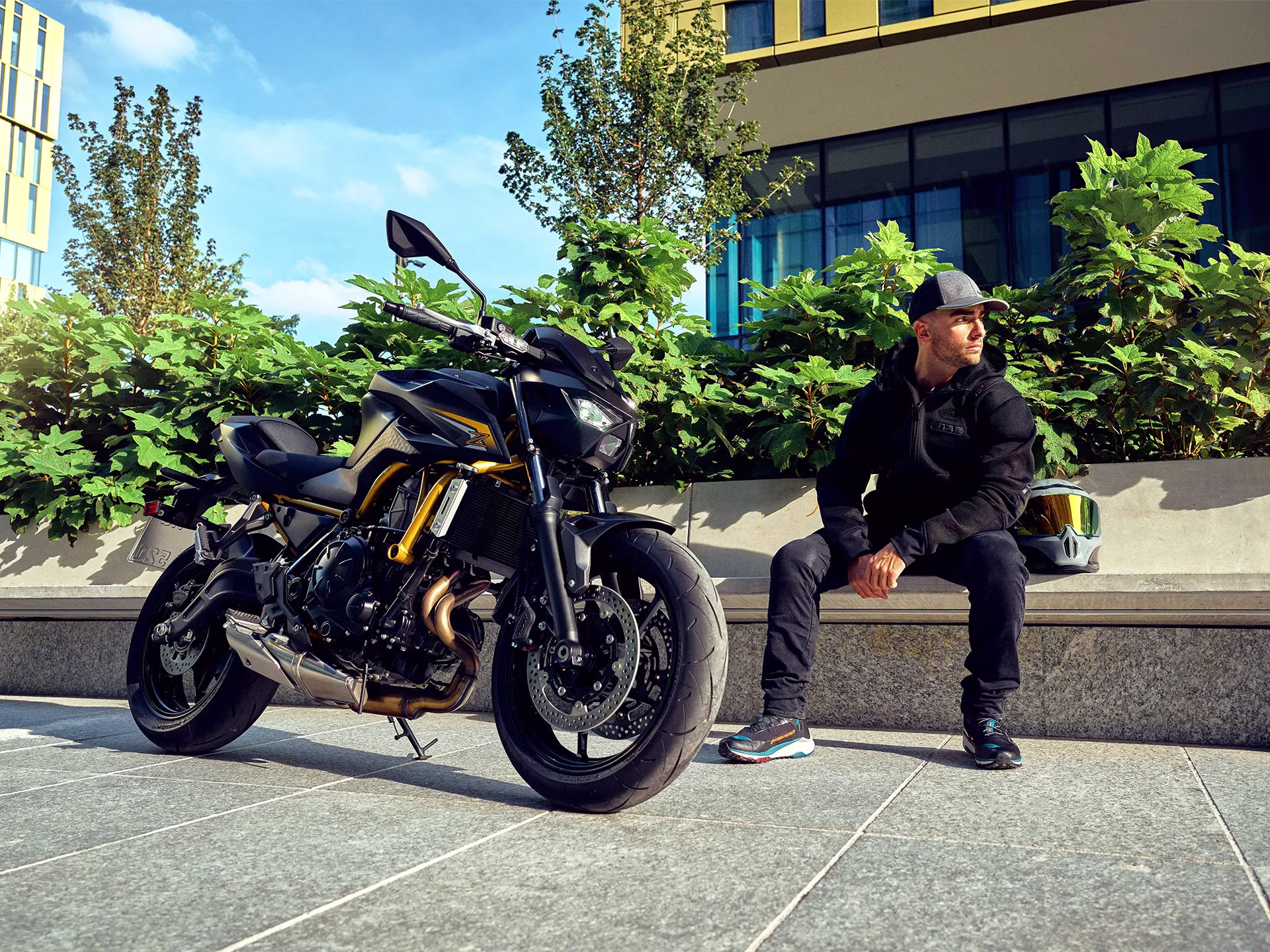 2026 Metallic Matte Graphenesteel Gray / Metallic Flat Spark Black Kawasaki Z650 S ABS Motorcycle