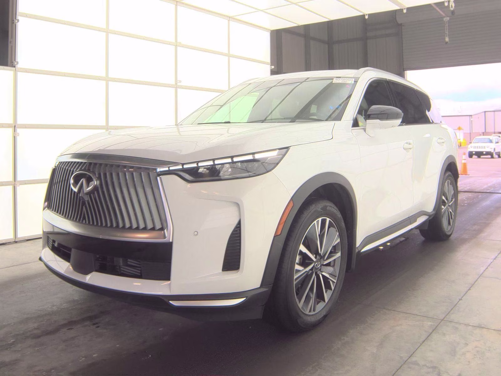 2026 White INFINITI QX60 LUXE AWD SUV