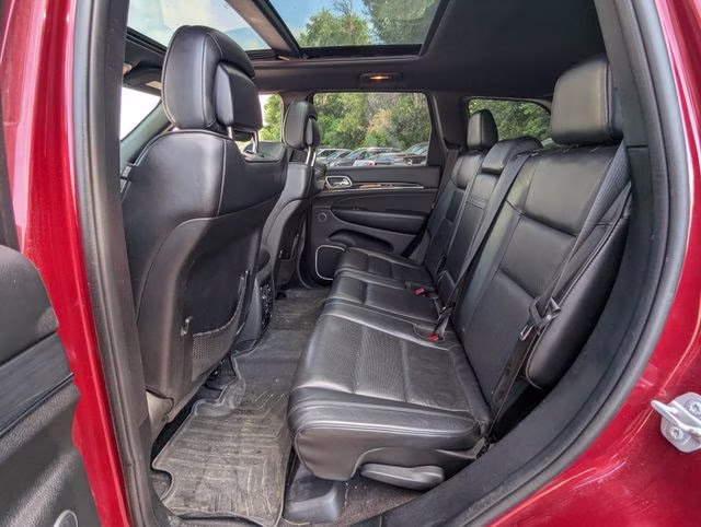 2015 Deep Cherry Red Crystal Pearlcoat Jeep Grand Cherokee Overland 4X4 SUV