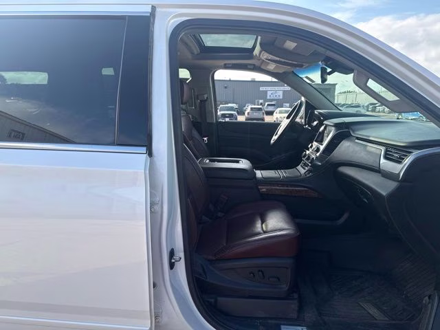 2019 Iridescent Pearl Tricoat Chevrolet Suburban Premier 4X4 SUV