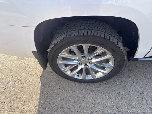 2019 Iridescent Pearl Tricoat Chevrolet Suburban Premier 4X4 SUV