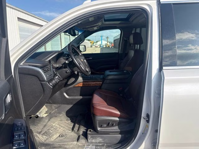 2019 Iridescent Pearl Tricoat Chevrolet Suburban Premier 4X4 SUV