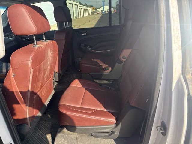 2019 Iridescent Pearl Tricoat Chevrolet Suburban Premier 4X4 SUV