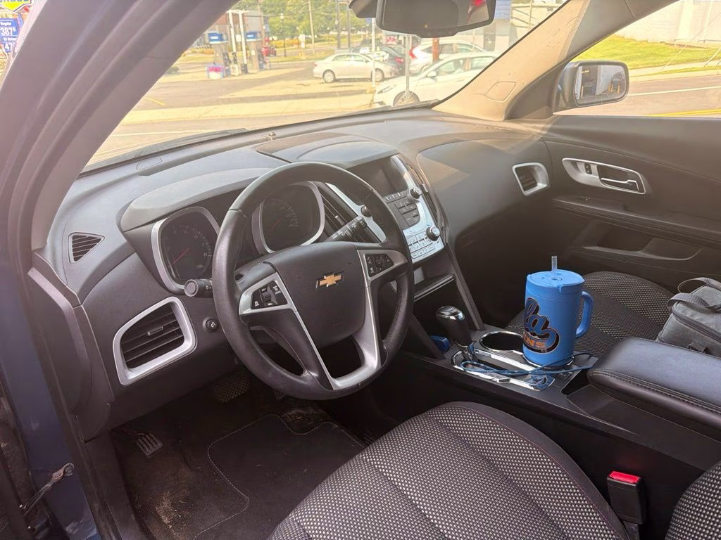 2017 Patriot Blue Metallic Chevrolet Equinox LT AWD SUV