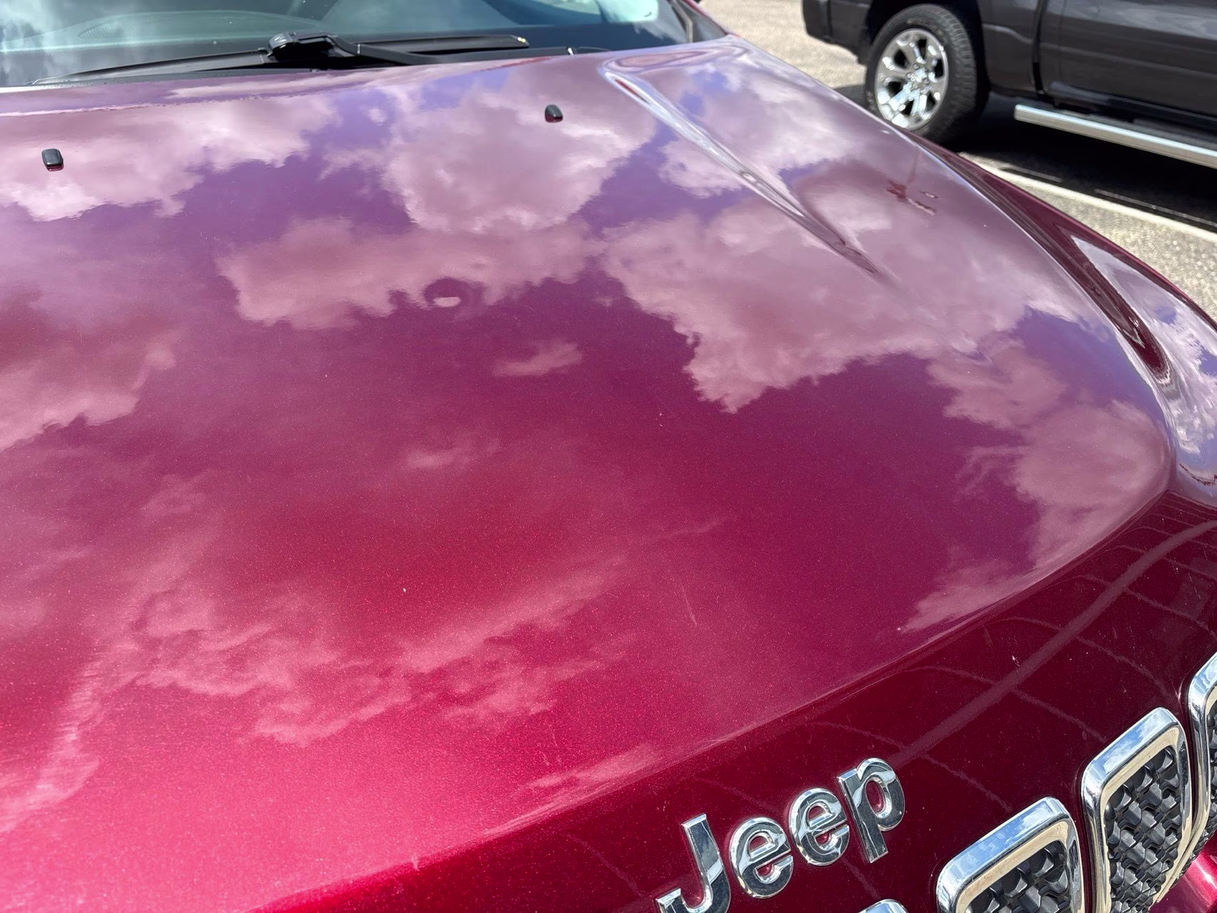 2019 Velvet Red Pearlcoat Jeep Cherokee Latitude Plus 4X4 SUV