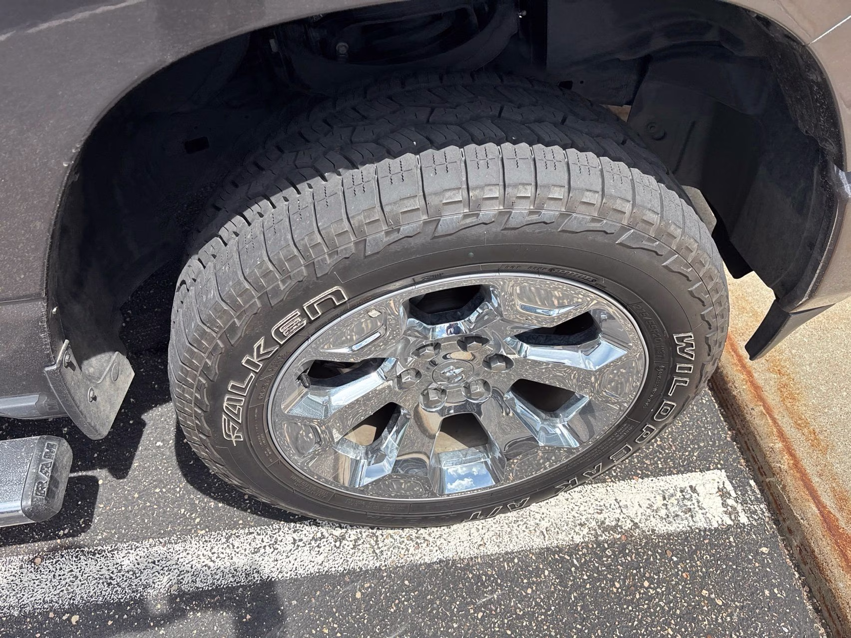 2020 Granite Crystal Metallic Clearcoat Ram 1500 Big Horn/Lone Star 4X4 Truck