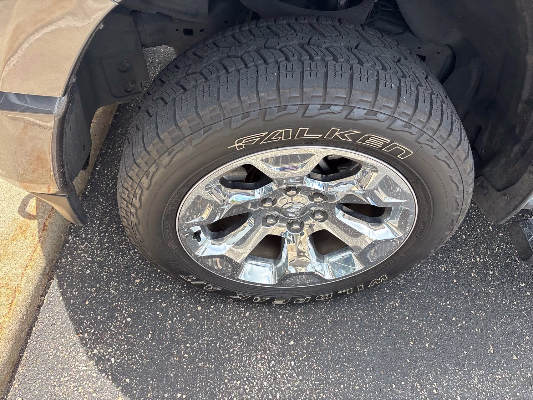 2020 Granite Crystal Metallic Clearcoat Ram 1500 Big Horn/Lone Star 4X4 Truck