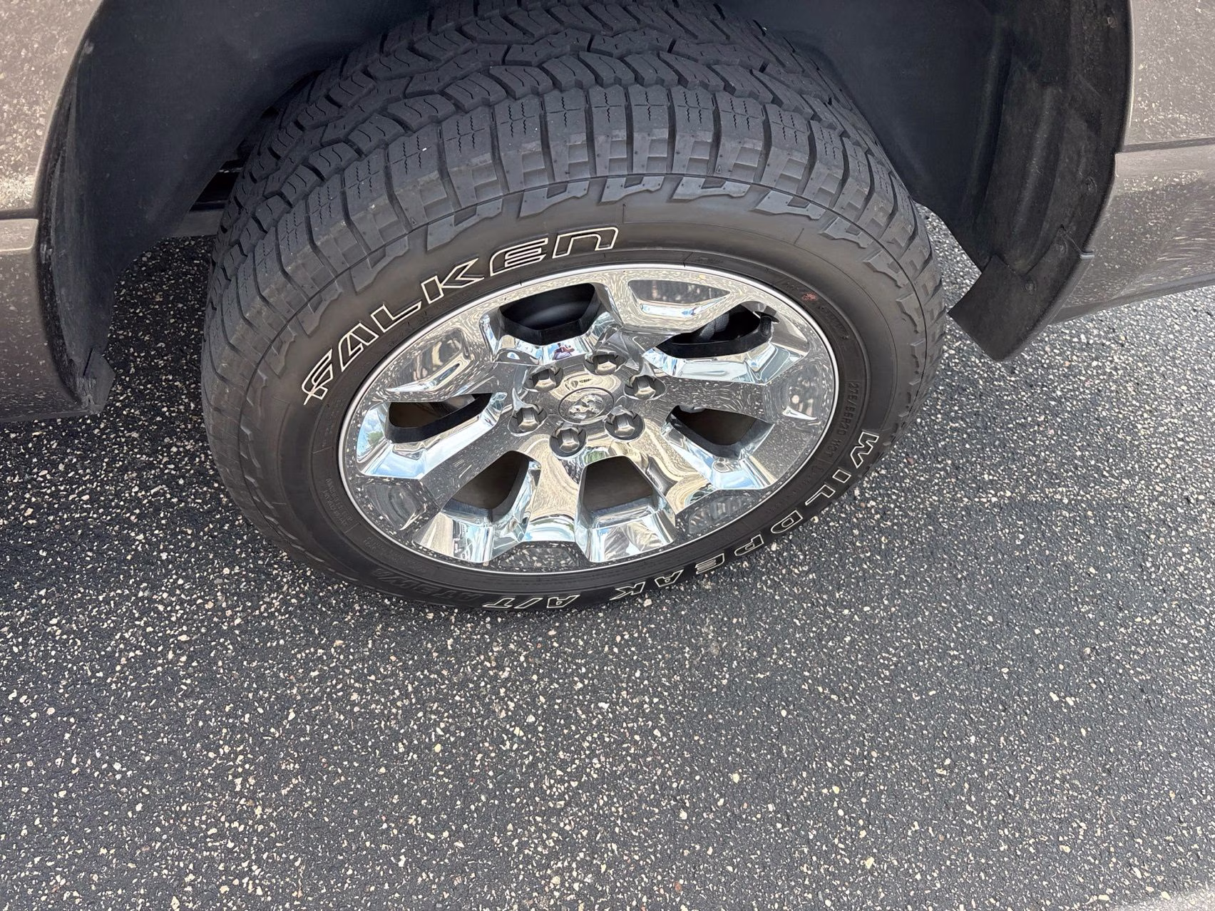 2020 Granite Crystal Metallic Clearcoat Ram 1500 Big Horn/Lone Star 4X4 Truck