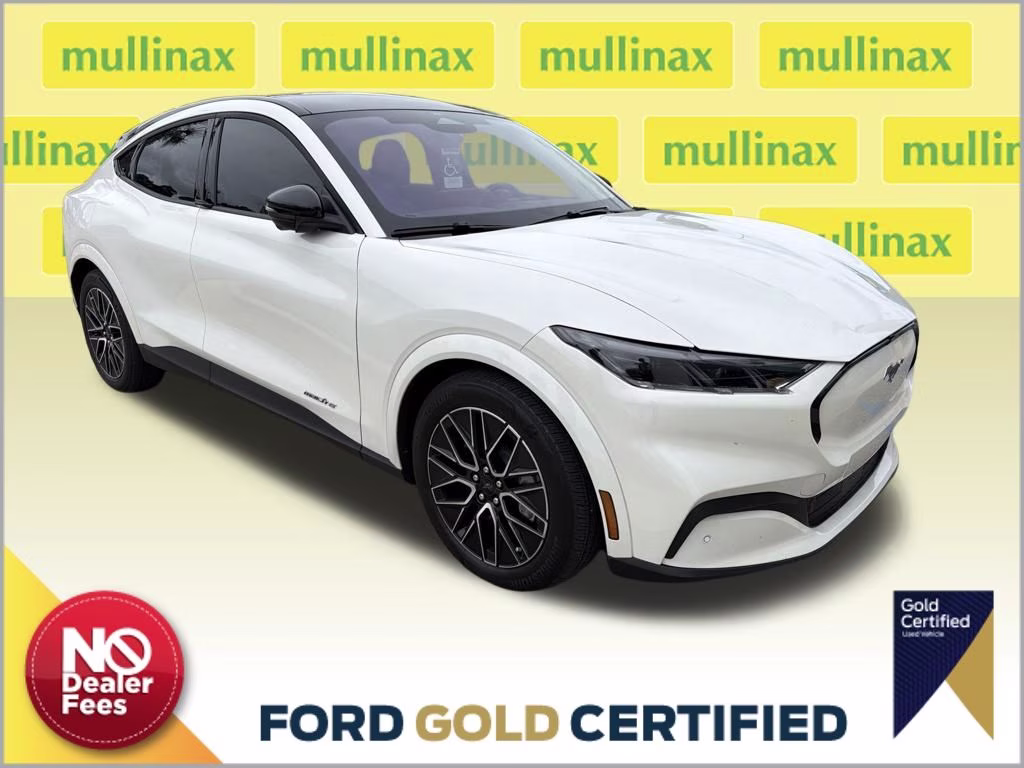 2025 Star White Metallic Tri-Coat Ford Mustang Mach-E Premium RWD SUV