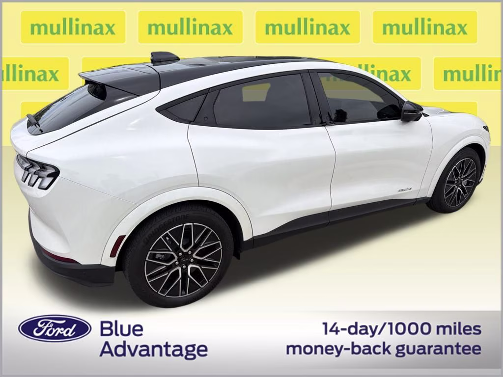 2025 Star White Metallic Tri-Coat Ford Mustang Mach-E Premium RWD SUV