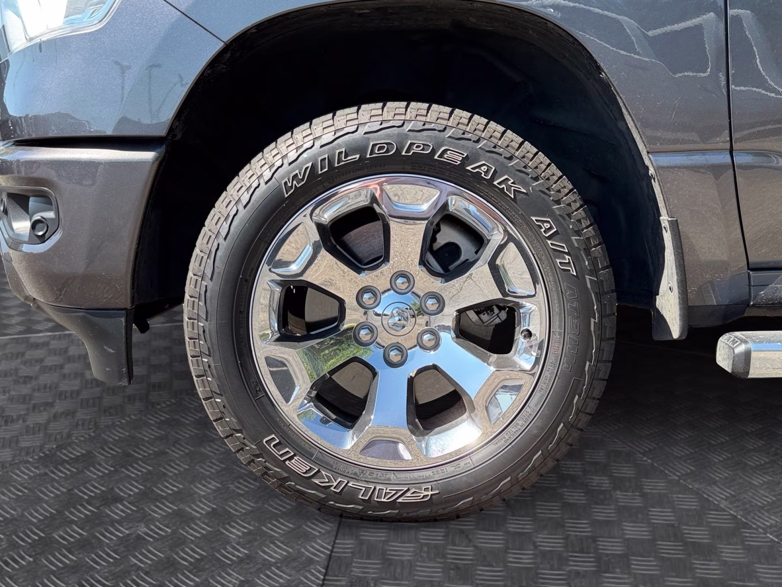 2020 Granite Crystal Metallic Clearcoat Ram 1500 Big Horn/Lone Star 4X4 Truck
