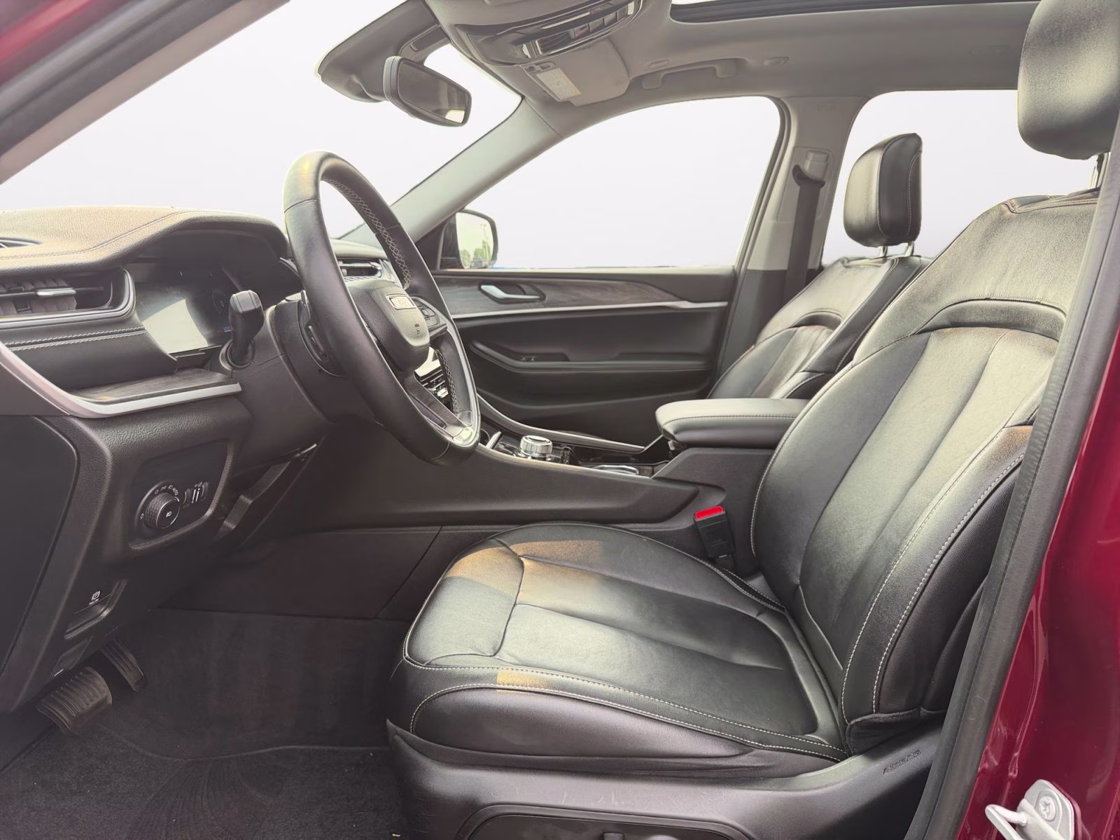 2022 Velvet Red Pearlcoat Jeep Grand Cherokee L Limited 4X4 SUV