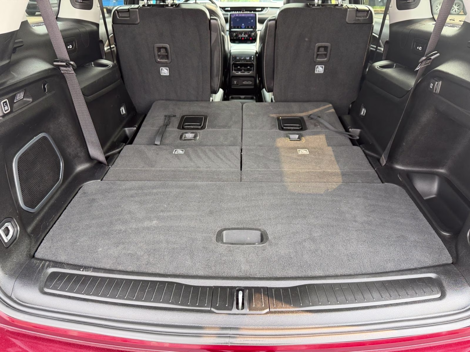 2022 Velvet Red Pearlcoat Jeep Grand Cherokee L Limited 4X4 SUV