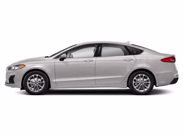2019 White Platinum Ford Fusion SE FWD Sedan