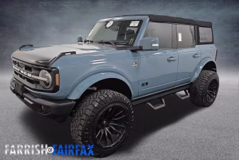 2022 Blue Ford Bronco Outer Banks 4X4 SUV