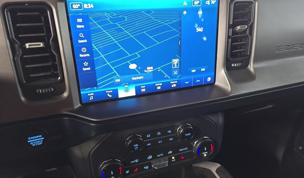2022 Blue Ford Bronco Outer Banks 4X4 SUV