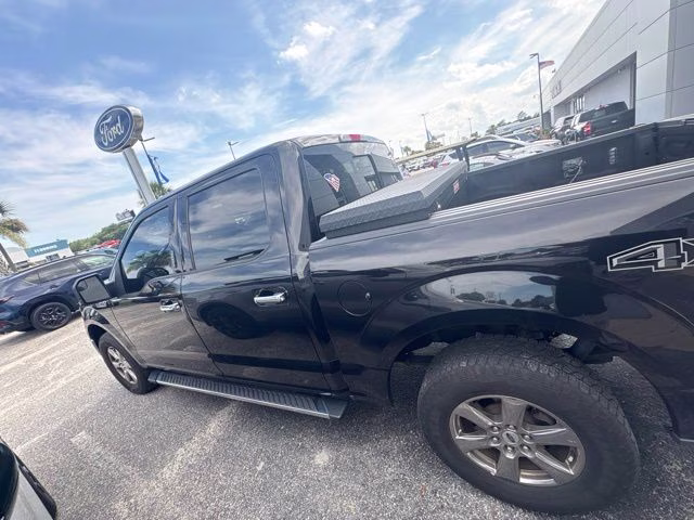 2020 Black Ford F-150 XLT 4X4 Truck