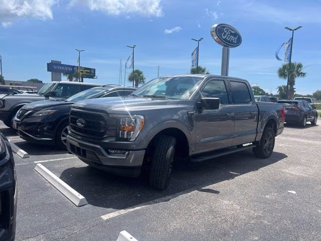 2023 Carbonized Gray Metallic Ford F-150 XLT 4X4 Truck